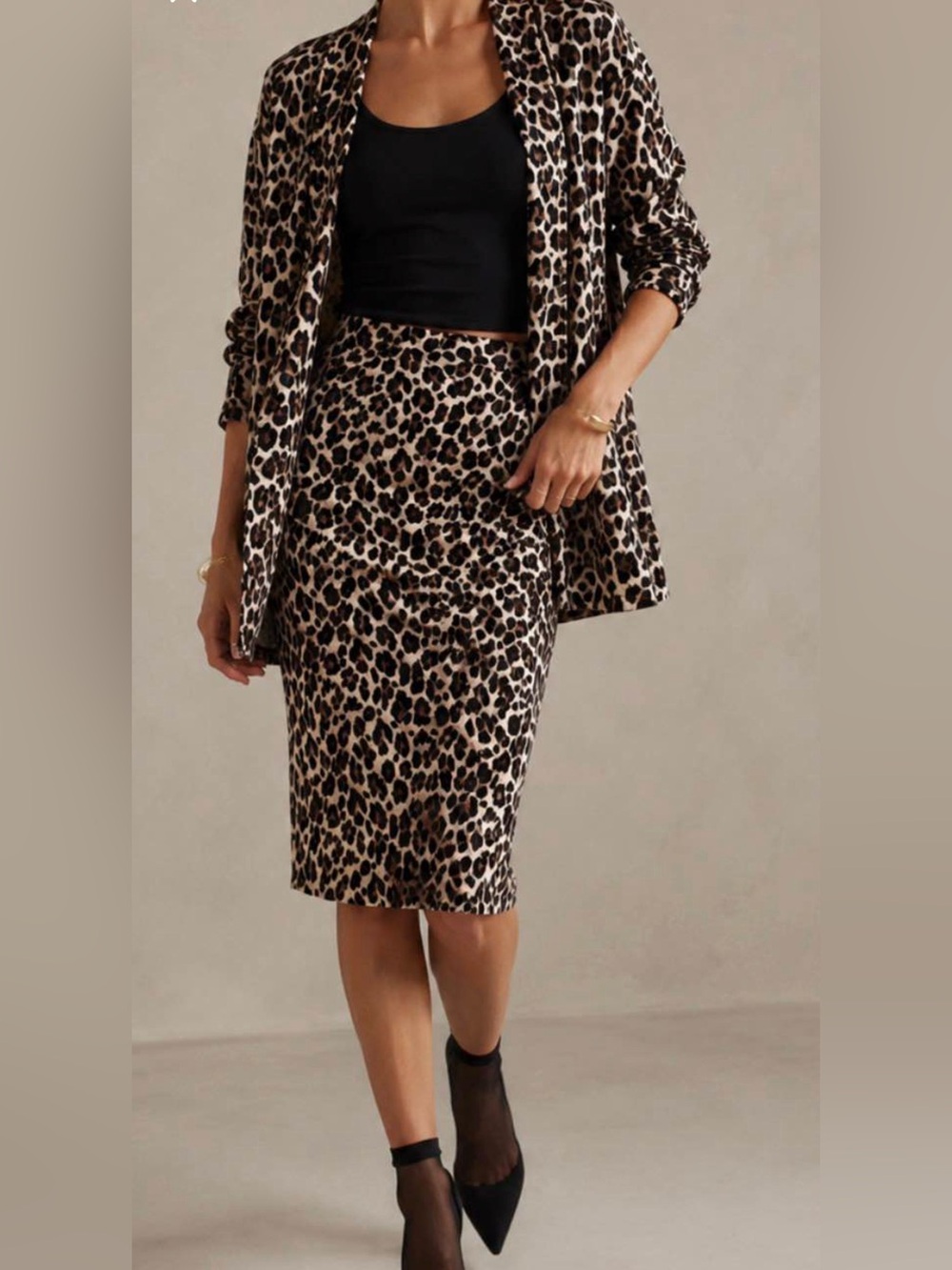 🌟Vince Camuto Lepoard Print Pencil Skirt and open cardi sz M🌟